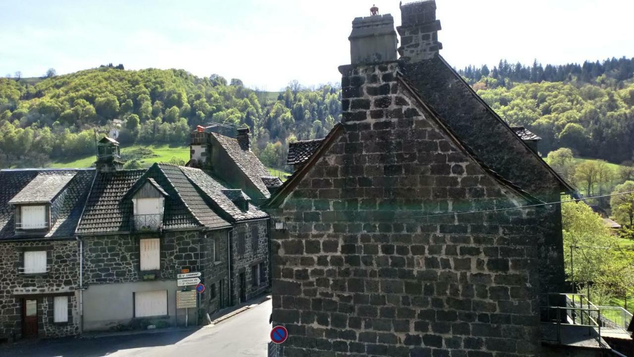 Gite De L Aspre Fontanges Exterior foto